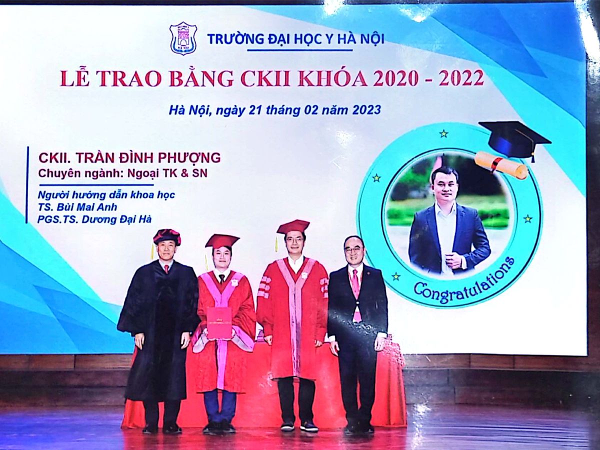 Bác sĩ Trần Đình Phượng tốt nghiệp Bác sĩ chuyên khoa II Đại học Y Hà Nội