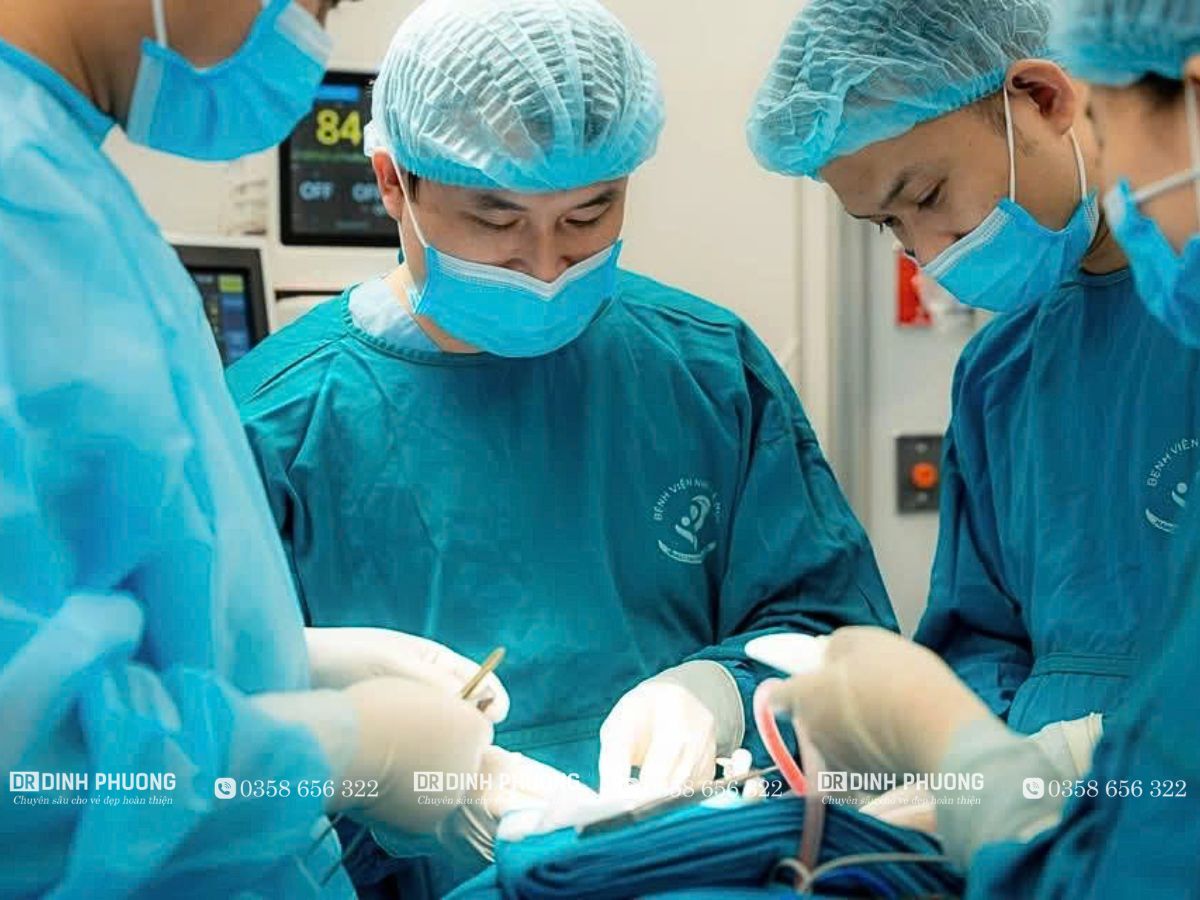 Khe hở môi vòm có điều trị được không